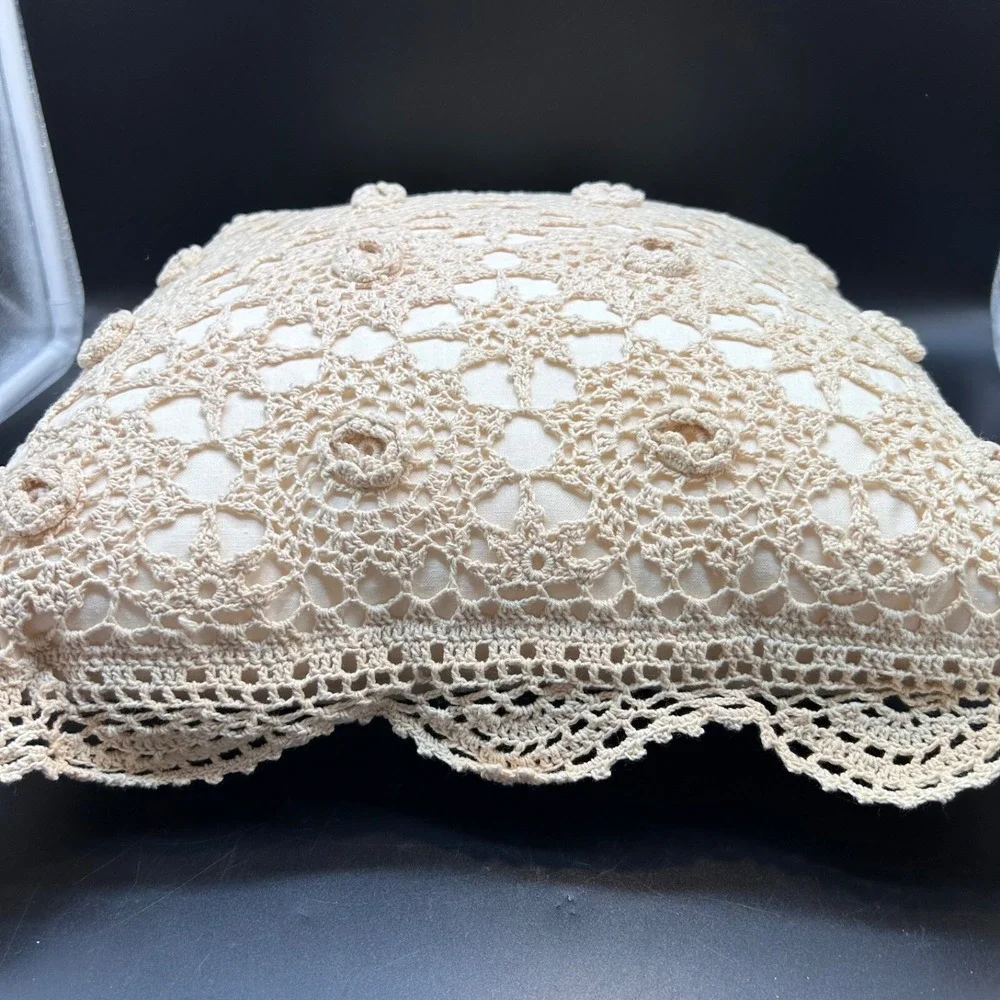 Crocheted‎ Bed Pillow Cream Ivory  Romantic Flower Buds 15x15 in